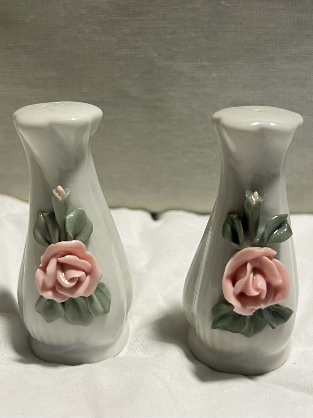 Vintage Ceramic Salt & Pepper Shakers - White Vase w/ 3D Pink Porcelain Rose